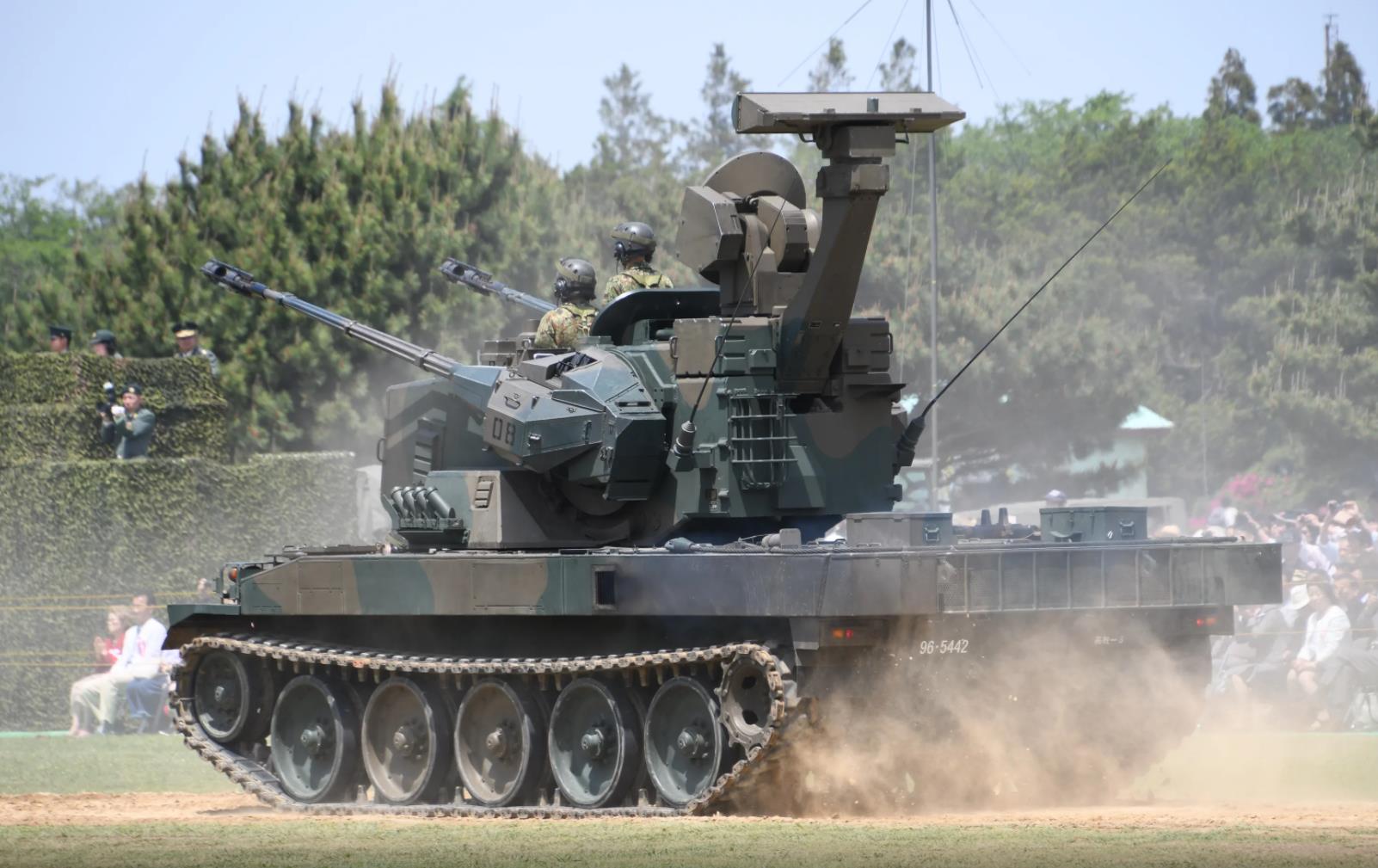 豹2神射手自行高炮野战防空作战效率高集中对付低空目标