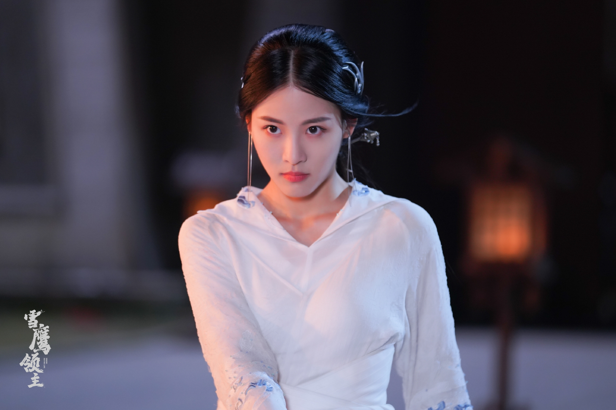 腾讯影版《雪鹰领主》今日上线 女主是丝芭文化的孙芮