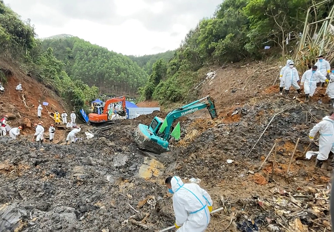 沉痛哀悼！东航MU5735遇难者头七祭，120人身份已确认休闲区蓝鸢梦想 - Www.slyday.coM