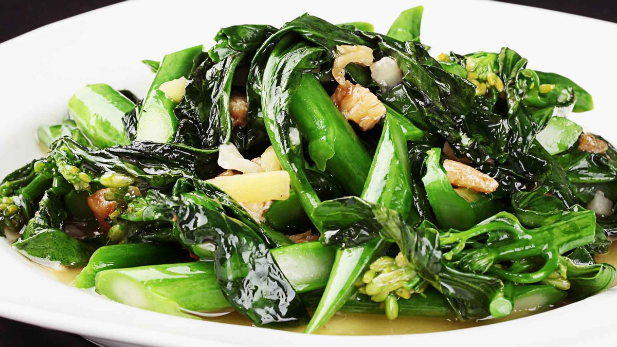 清炒时蔬耗油炒芥蓝清新解腻好吃营养做法简单