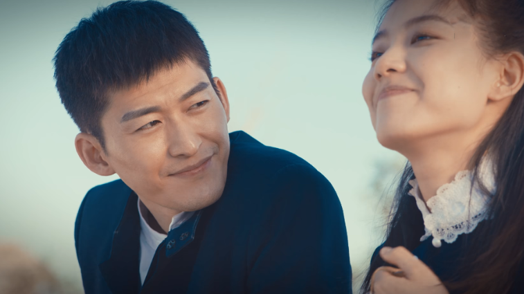 看了四集烽烟尽处被张翰演的硬汉帅到了堪称抗战剧王炸