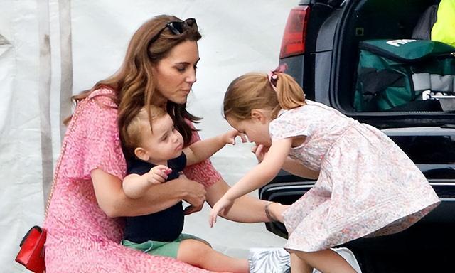 王室三萌娃将有三个理由庆祝本周末，疲惫的凯特和威廉要乐翻了休闲区蓝鸢梦想 - Www.slyday.coM