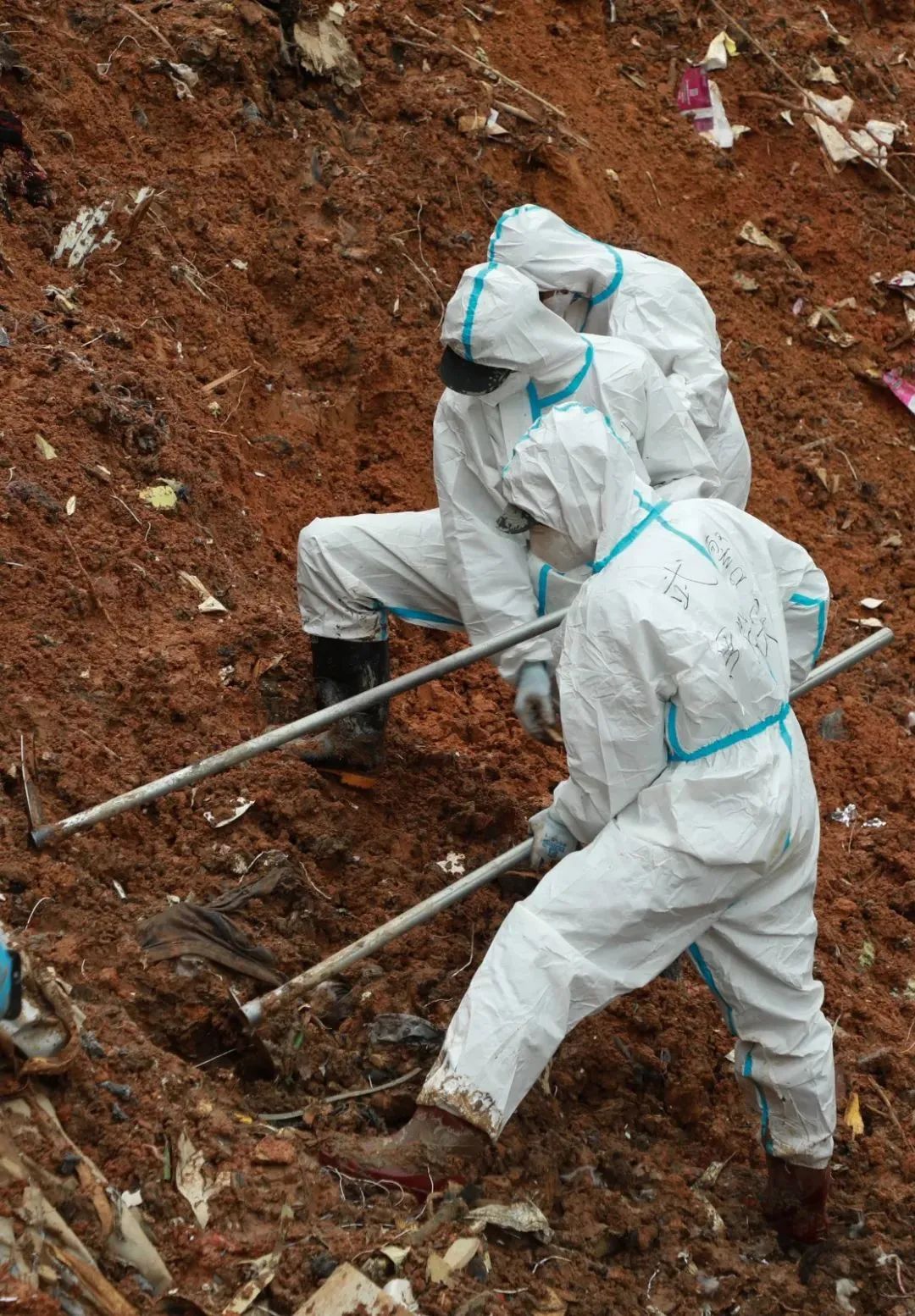 刚刚！第二部黑匣子已找到！致哀！132人已全部遇难休闲区蓝鸢梦想 - Www.slyday.coM
