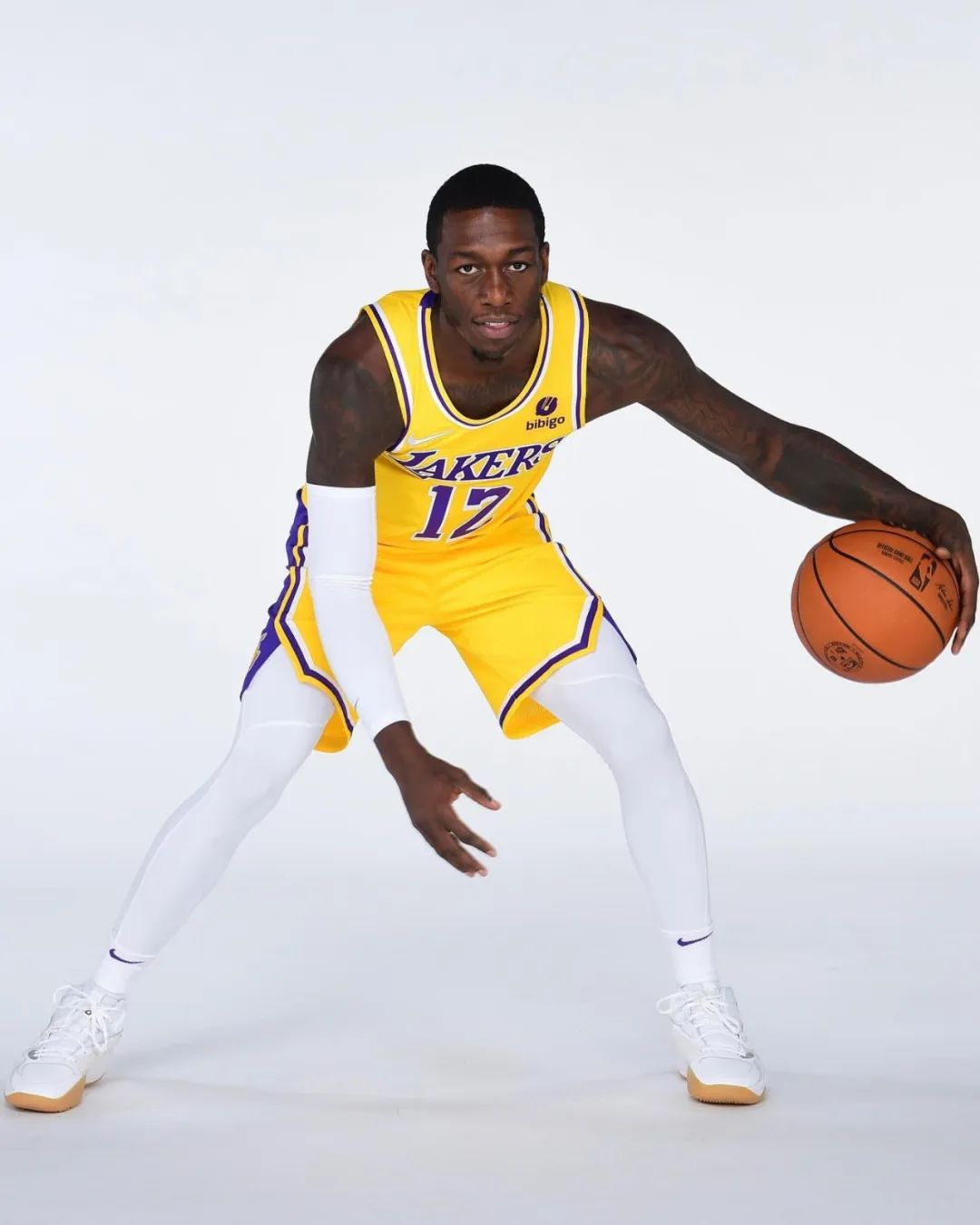 0 0 0!湖人花了1025万美元,签了个寂寞|纳恩|湖人|热火_新浪新闻