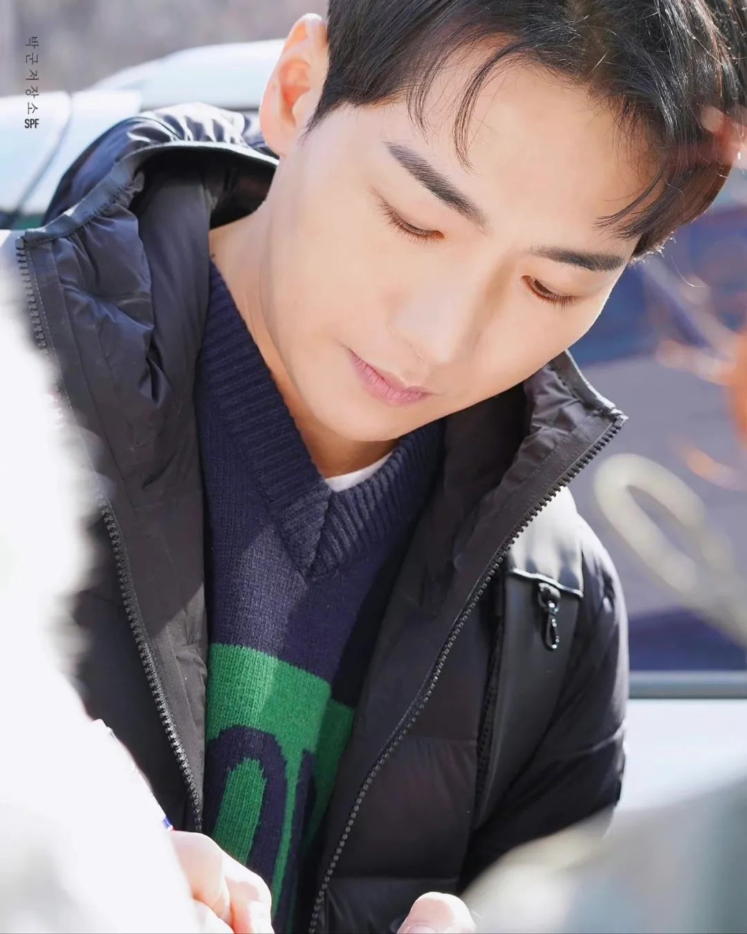 本月初,trot歌手朴君公布即将结婚的喜讯.