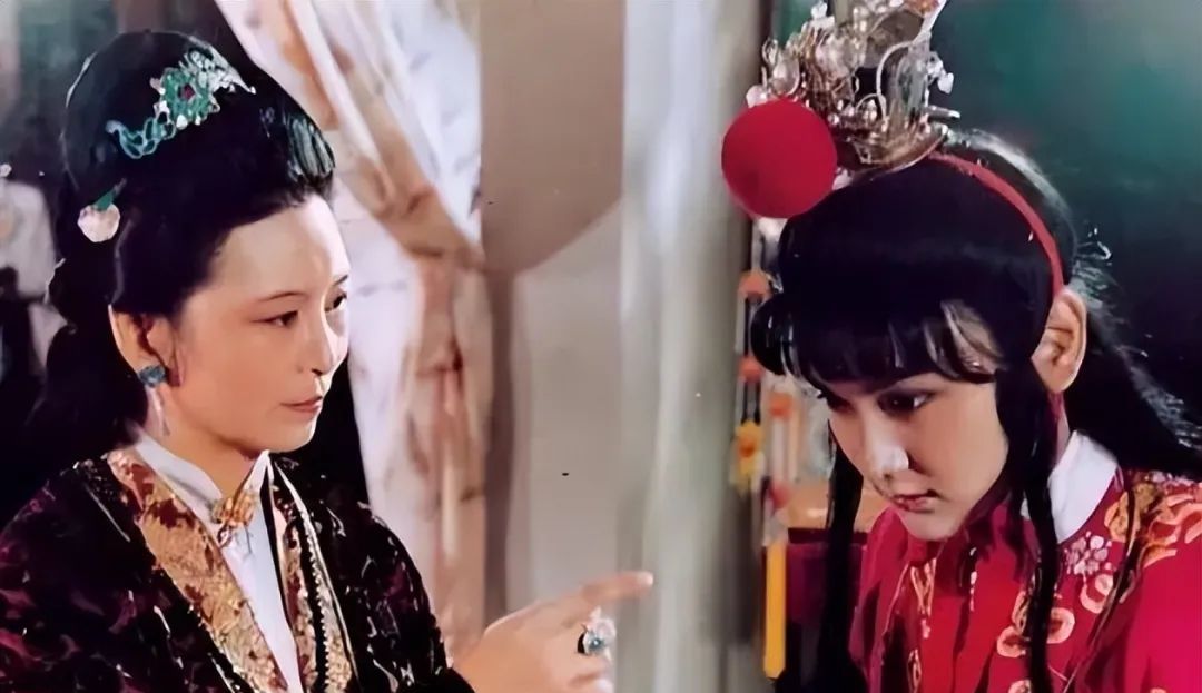 都听见了宝玉的告白，为什么宝钗不慌乱，袭人乱了心事休闲区蓝鸢梦想 - Www.slyday.coM