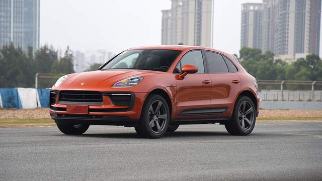 虽然说保时捷macan(配置|询价)作为一台中型suv,是保时捷品牌的入门