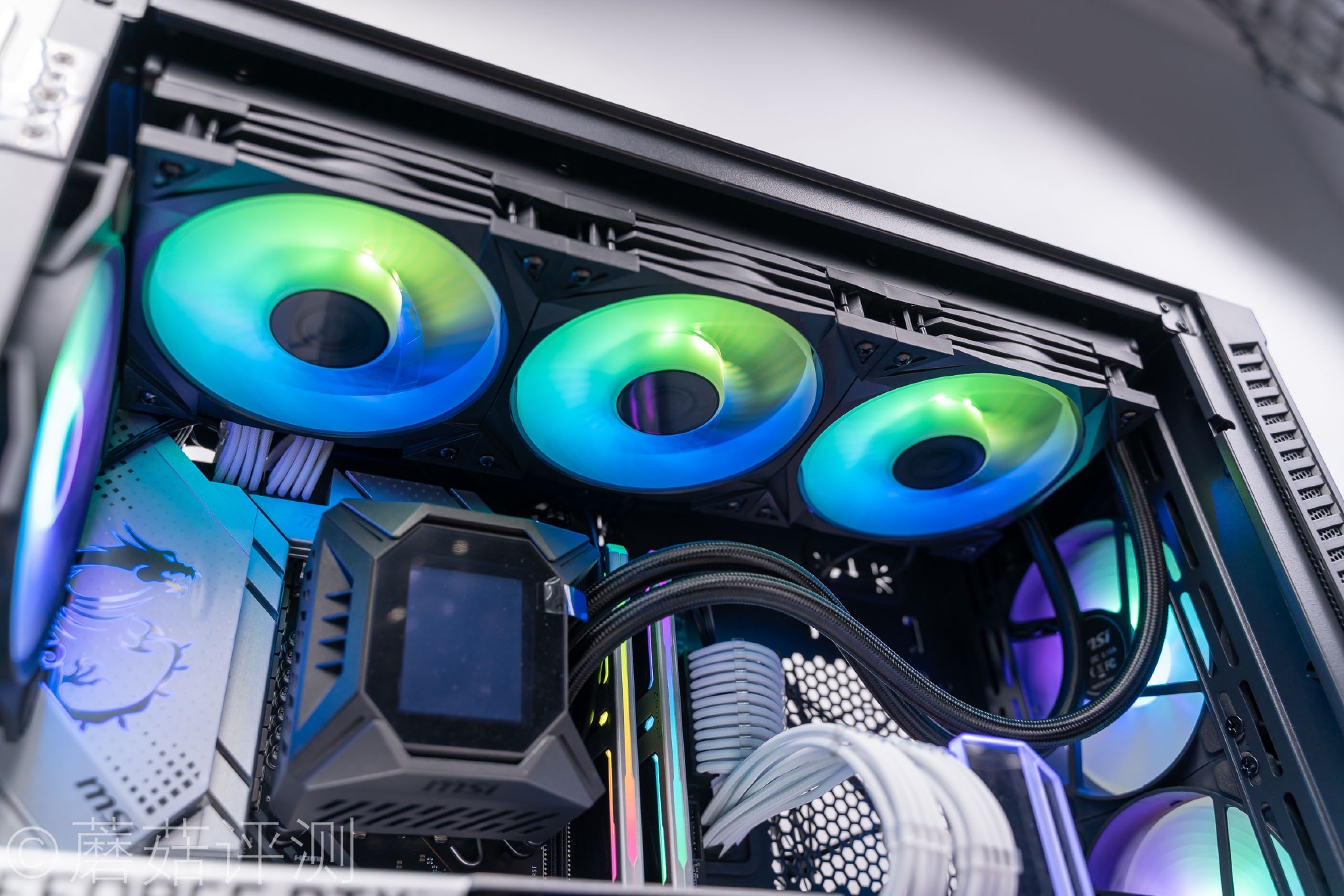 全方位的稳如老狗,英特尔傲腾900p系列280g pcie固态硬盘 评测__财经