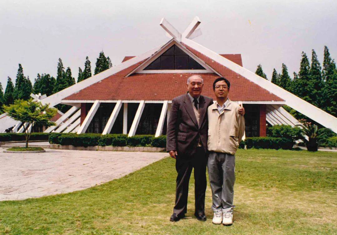 痛心！《龙：一种未明的动物》作者马小星先生去世，再见，大师休闲区蓝鸢梦想 - Www.slyday.coM