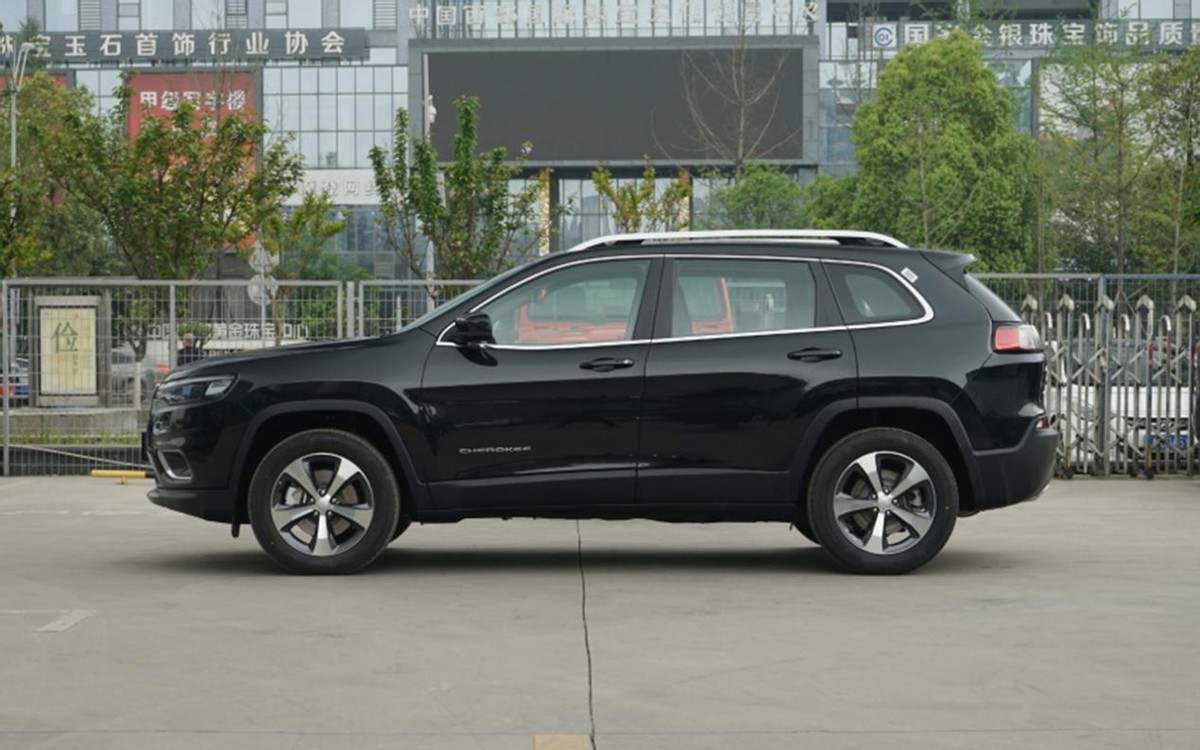 定位中型SUV，实际是紧凑型的尺寸，这4款合资SUV你还会买吗？