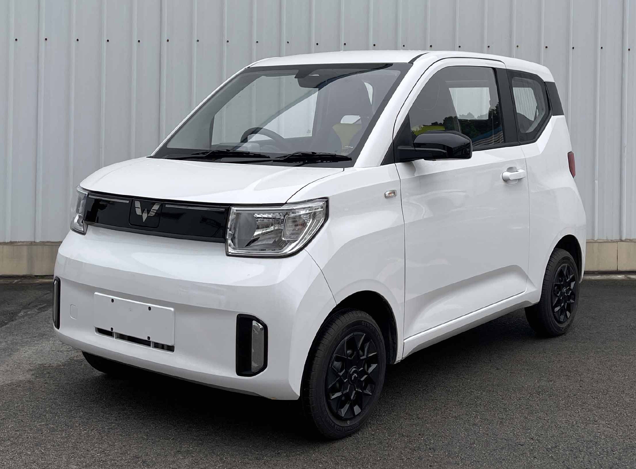 7天订单13601辆,五菱宏光mini两款新车型申报,增加外观套件-新浪汽车