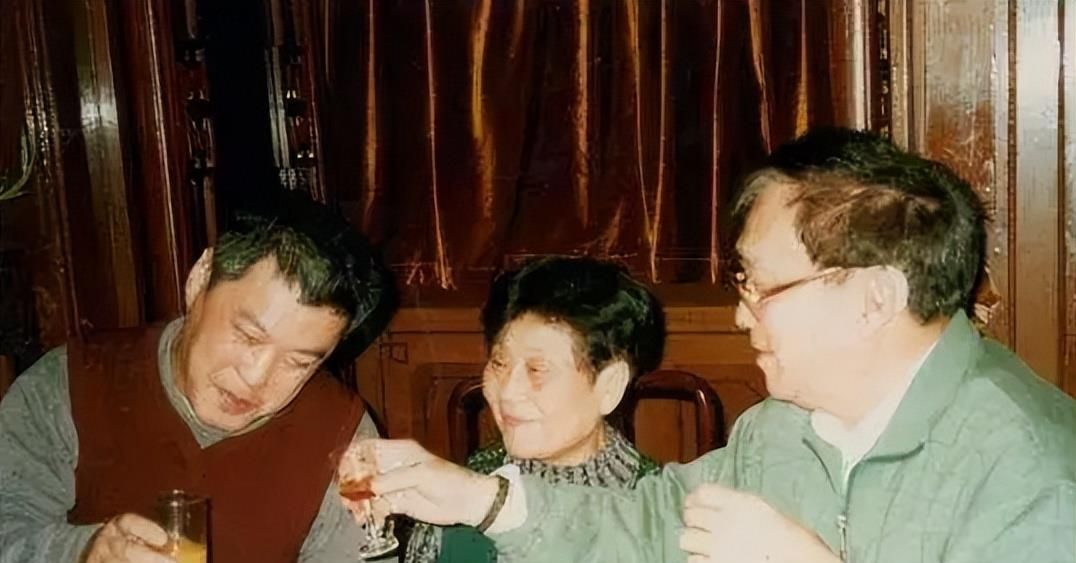 名导谢晋的悲苦人生：3个儿子2个智障,唯一正常的儿子还患癌去世休闲区蓝鸢梦想 - Www.slyday.coM