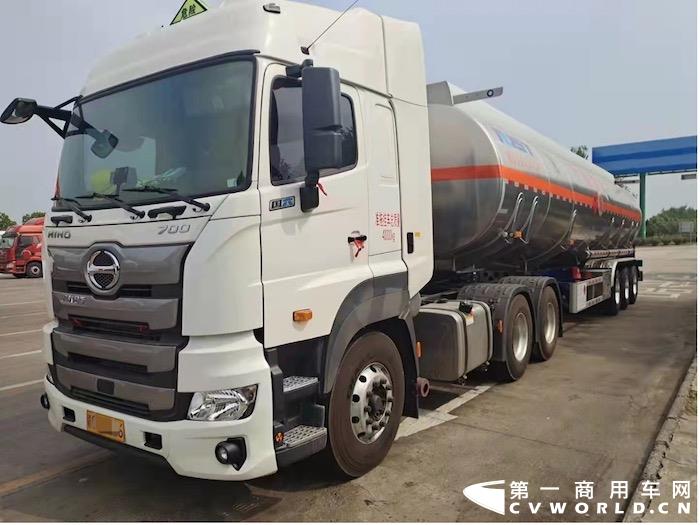百公里油耗30l 广汽日野700智臻成为危化品运输卡友首选-新浪汽车