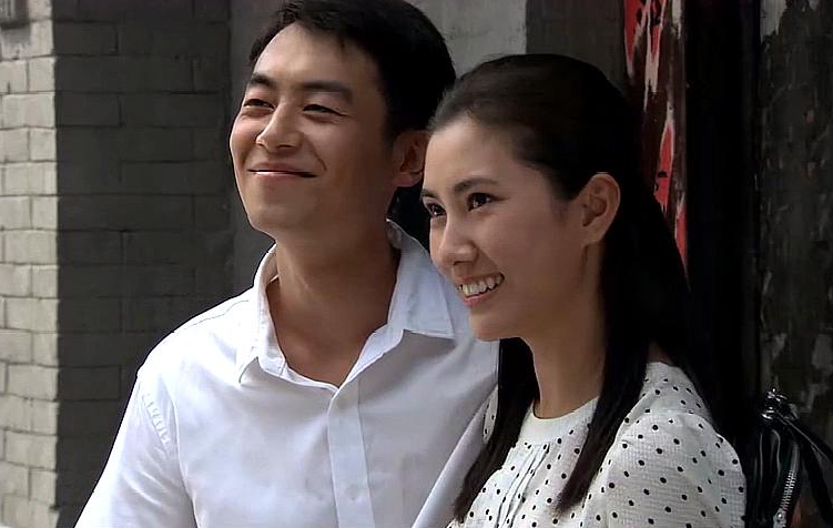 和朱亚文搭档走红与印小天合作闹矛盾的边潇潇现状是这样