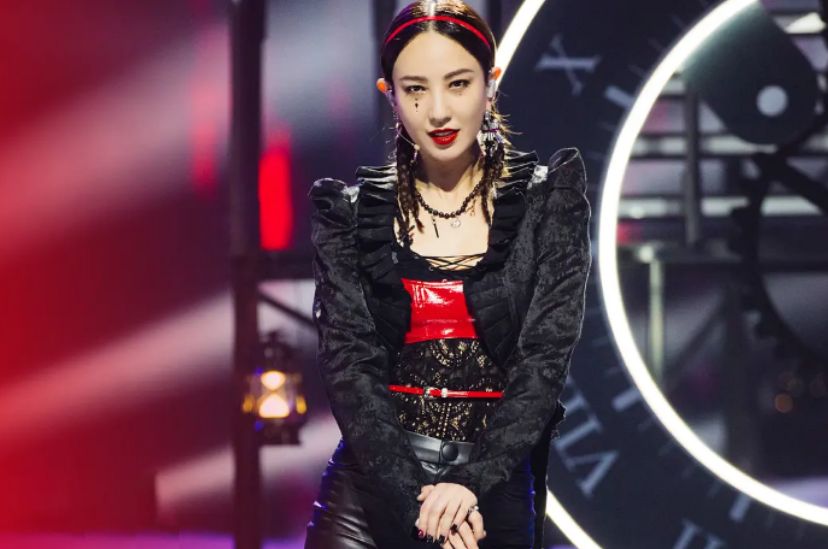 《小鱼儿与花无缺》播出17年,有人去世,有人已退圈,有人成影帝休闲区蓝鸢梦想 - Www.slyday.coM 《小鱼儿与花无缺》播出17年,有人去世,有人已退圈,有人成影帝休闲区蓝鸢梦想 - Www.slyday.coM