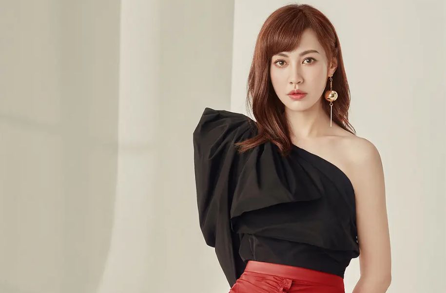 《小鱼儿与花无缺》播出17年,有人去世,有人已退圈,有人成影帝休闲区蓝鸢梦想 - Www.slyday.coM 《小鱼儿与花无缺》播出17年,有人去世,有人已退圈,有人成影帝休闲区蓝鸢梦想 - Www.slyday.coM