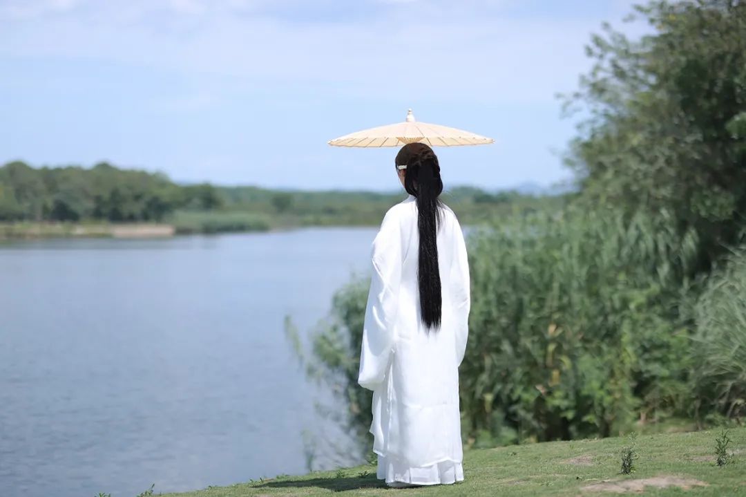 [转载]【国学经典】史上最经典的100句“春”字飞花令