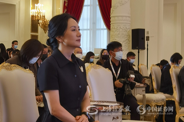孟晚舟归国后首次公开亮相！70多家媒体现场参会100多家媒体线上参会|孟晚舟|上海证券报_新浪新闻