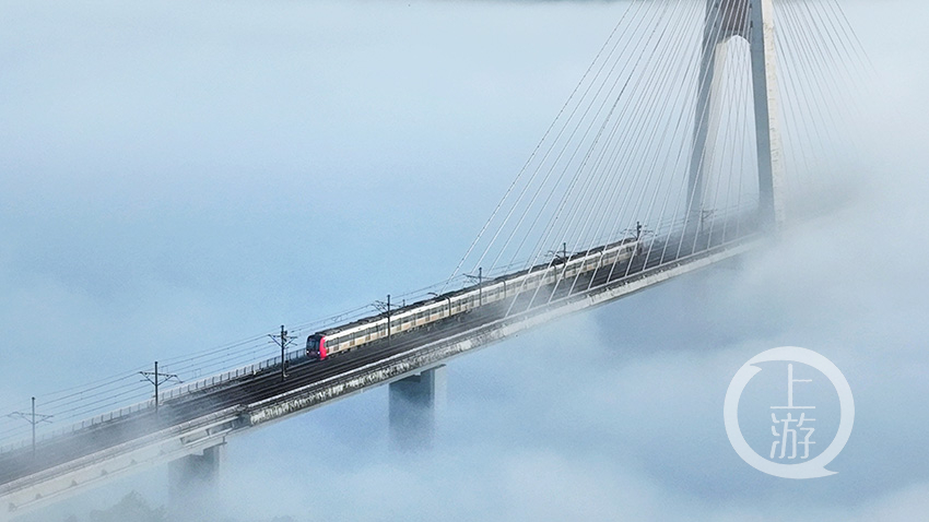 雾漫重庆美如仙境