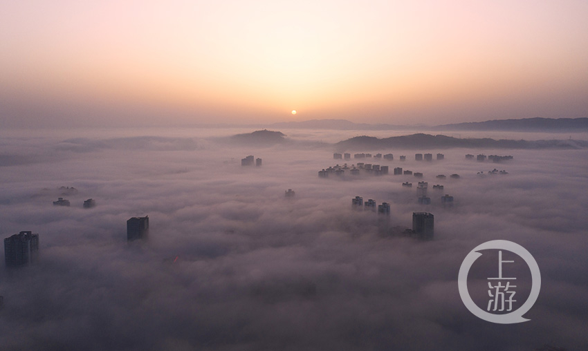 雾漫重庆美如仙境