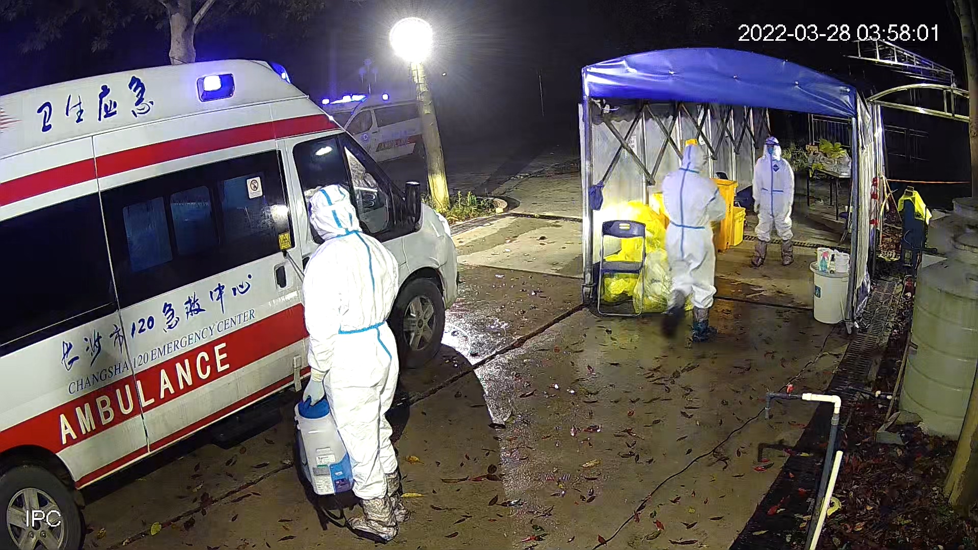 疫情下的长沙120急救中心：封控区老人需透析，三次出动救护车休闲区蓝鸢梦想 - Www.slyday.coM