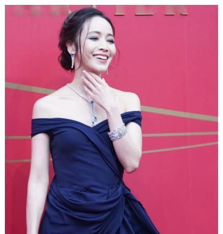 44岁的侯佩岑,人到中年,已经是两个孩子的妈,她凭什么被偏爱?休闲区蓝鸢梦想 - Www.slyday.coM 44岁的侯佩岑,人到中年,已经是两个孩子的妈,她凭什么被偏爱?休闲区蓝鸢梦想 - Www.slyday.coM