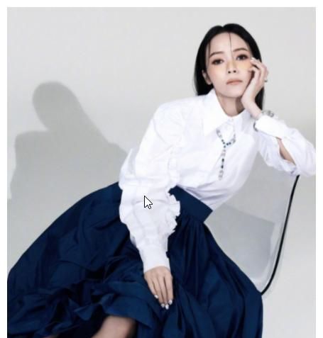 44岁的侯佩岑,人到中年,已经是两个孩子的妈,她凭什么被偏爱?休闲区蓝鸢梦想 - Www.slyday.coM 44岁的侯佩岑,人到中年,已经是两个孩子的妈,她凭什么被偏爱?休闲区蓝鸢梦想 - Www.slyday.coM