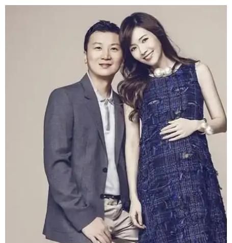 44岁的侯佩岑,人到中年,已经是两个孩子的妈,她凭什么被偏爱?休闲区蓝鸢梦想 - Www.slyday.coM 44岁的侯佩岑,人到中年,已经是两个孩子的妈,她凭什么被偏爱?休闲区蓝鸢梦想 - Www.slyday.coM