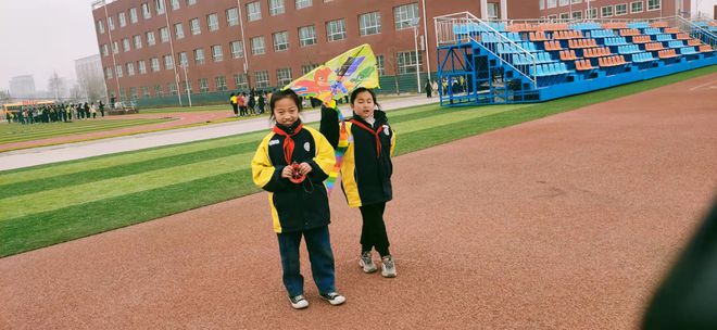 放风筝中学写作西温庄中心各校让双减落地生根