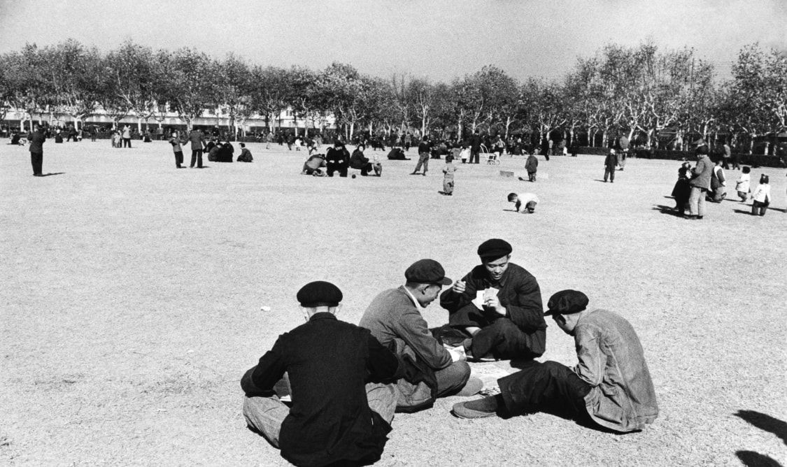 老照片法国摄影师镜头下的1955年上海漂亮的外滩建筑