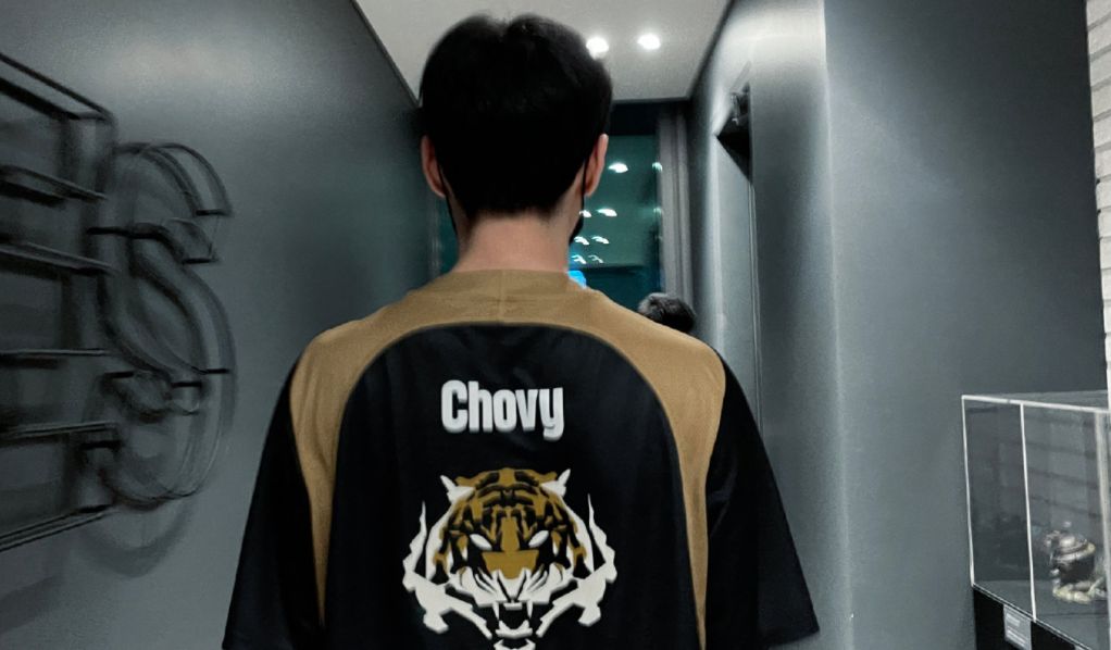 决赛有望横扫t1gen小花生放狠话对chovy的评价走心了