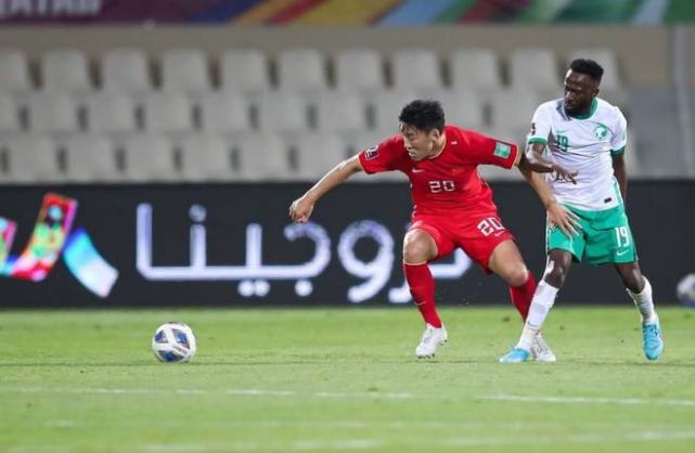 CCTV5直播 国足战阿曼全力争胜，冲击600万重奖 布局下届世预赛休闲区蓝鸢梦想 - Www.slyday.coM