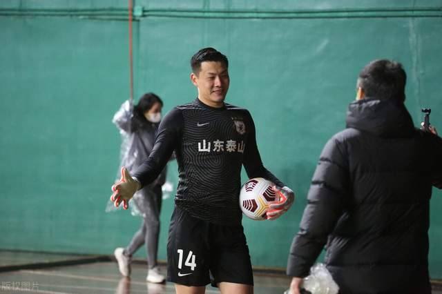 凌晨0点!国足激战阿曼,球迷呼吁一人登场,李霄鹏收官神兵天降休闲区蓝鸢梦想 - Www.slyday.coM 凌晨0点!国足激战阿曼,球迷呼吁一人登场,李霄鹏收官神兵天降休闲区蓝鸢梦想 - Www.slyday.coM