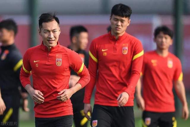 凌晨0点!国足激战阿曼,球迷呼吁一人登场,李霄鹏收官神兵天降休闲区蓝鸢梦想 - Www.slyday.coM 凌晨0点!国足激战阿曼,球迷呼吁一人登场,李霄鹏收官神兵天降休闲区蓝鸢梦想 - Www.slyday.coM