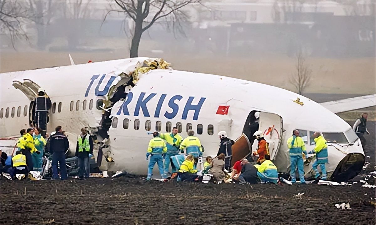 案例回顾有史以来最可怕的10大空难看完后吓得不敢坐飞机了