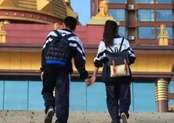 教授建议结婚年龄降至18岁,早成家到底好不好?别忽略实际问题休闲区蓝鸢梦想 - Www.slyday.coM 教授建议结婚年龄降至18岁,早成家到底好不好?别忽略实际问题休闲区蓝鸢梦想 - Www.slyday.coM