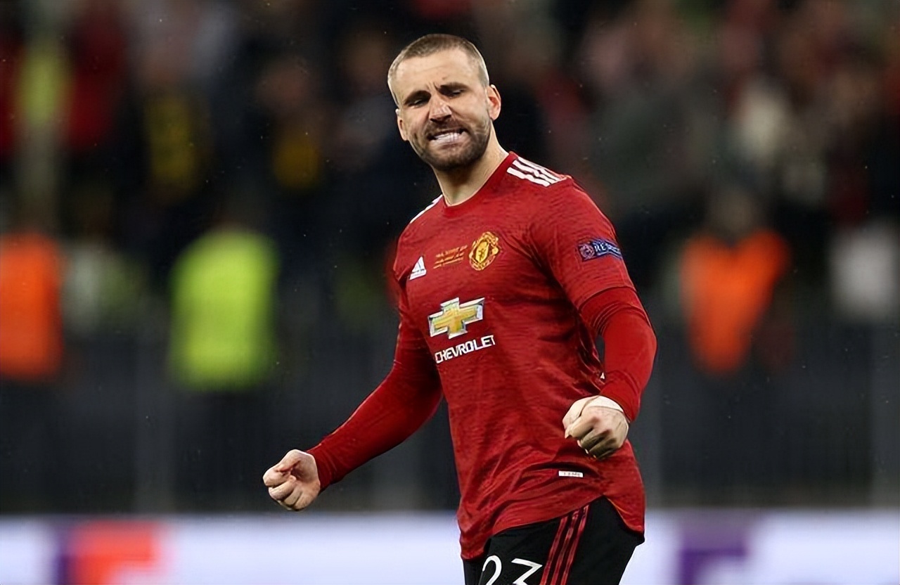 卢克肖当年出道的时候以为是王者 没想到后面变成青铜