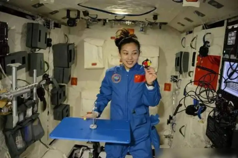 神舟十三号航天员即将回家，让我们一起回顾一下这次太空出差之旅休闲区蓝鸢梦想 - Www.slyday.coM