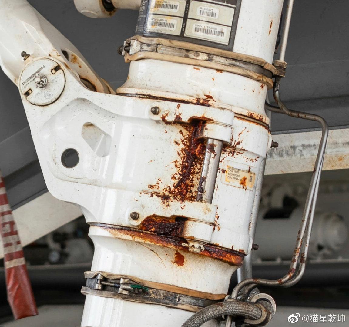 原来高大上的f35也会生锈啊没吹的那么神么