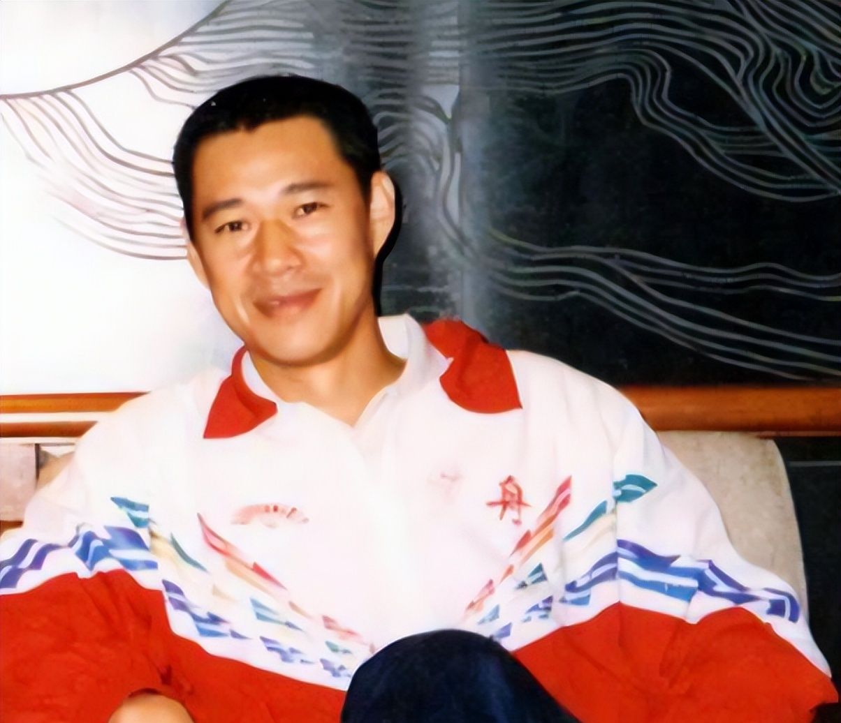 霍凡嫁给丈夫张丰毅让丈夫和继子缓和关系选择丁克从不后悔