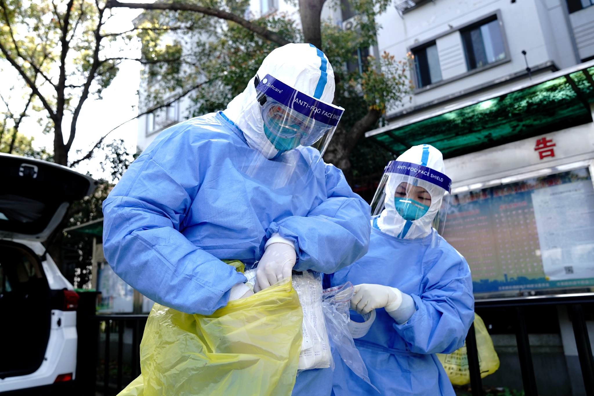 战斗在"疫"线的平凡英雄——上海抗疫一线见闻|核