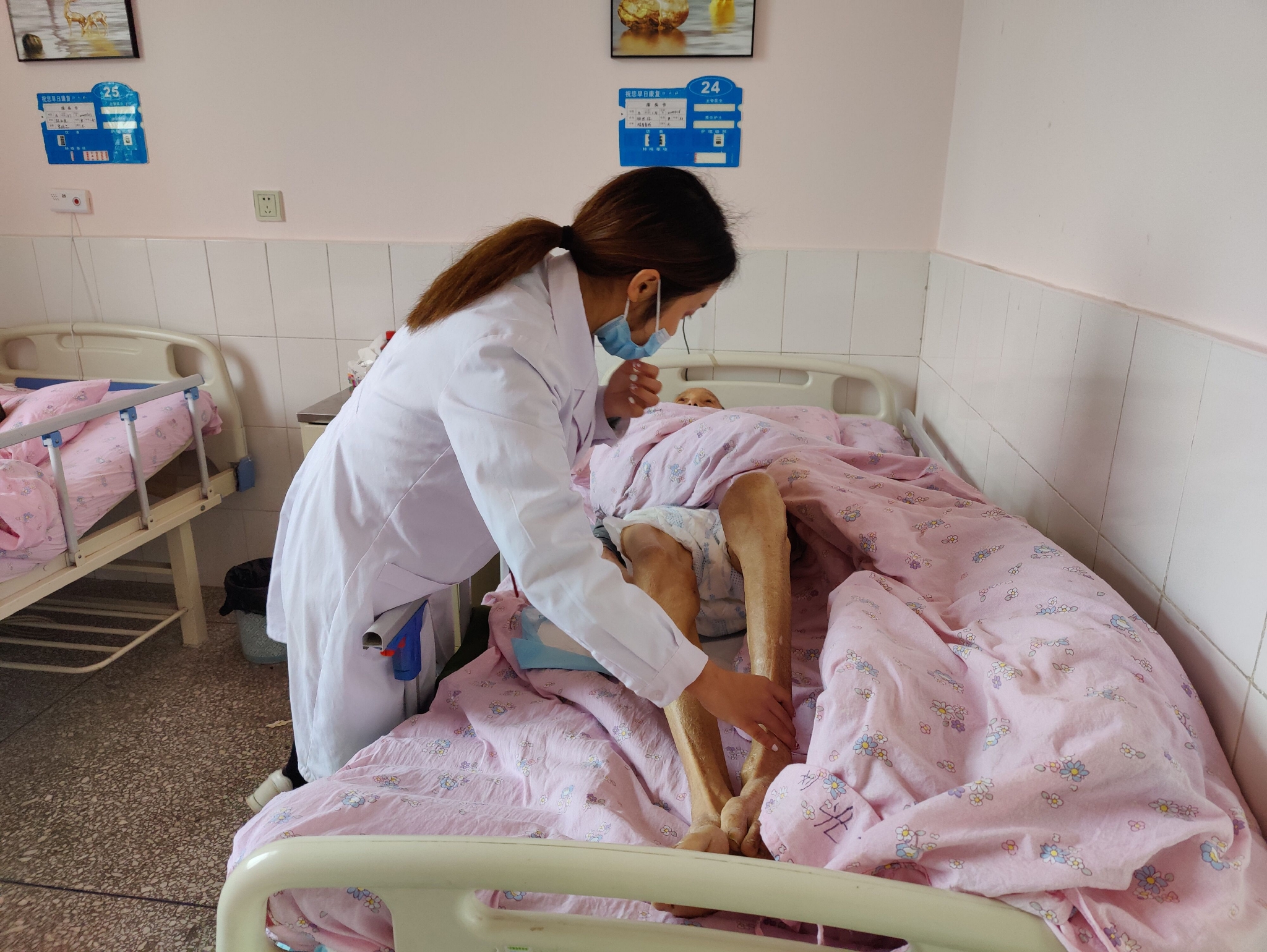 在忌讳死亡的乡镇卫生院尝试让临终老人走好