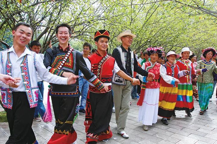 各州人口_甘肃省各市州人口、经济情况显示,人口集聚、产业集群势在必行