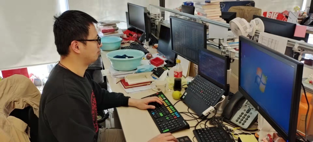 “基金圈的“最美逆行人”：为运营正常，有的连夜赶回公司，有的已驻守半月