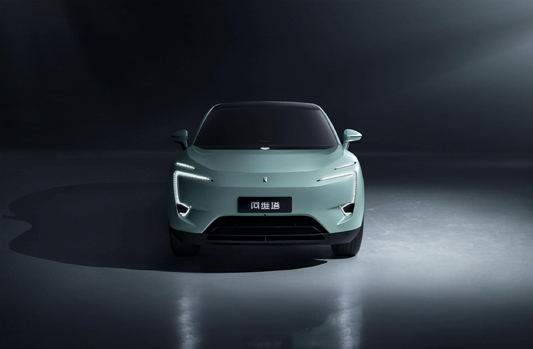 前面的友商还在用双腿跑后面的长安c385打算开氮气追了