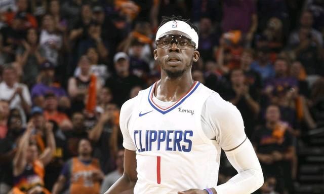 乔治雷吉狂砍55 5 11,米切尔21中12,湖人你没机会|快船队|雷吉|爵士队