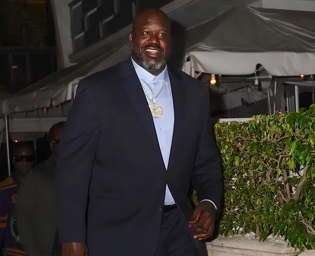 奥尼尔近况50岁体重400多斤身家超过60亿女友1米58