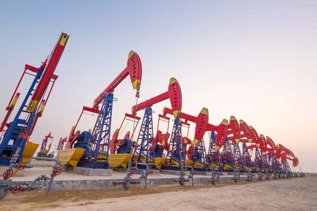 油价或迎“七连涨”，房地产复苏承压高油价休闲区蓝鸢梦想 - Www.slyday.coM