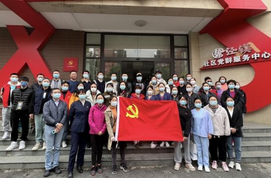 响应党的号召 德邦快递小哥变身大白 支援上海核酸抗原自测工作休闲区蓝鸢梦想 - Www.slyday.coM