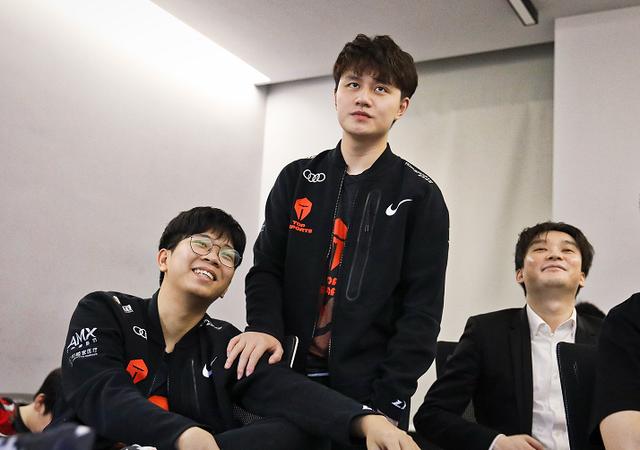 TES挺进下一轮，zhuo排位却开启一页红？网友：感谢你离开队伍休闲区蓝鸢梦想 - Www.slyday.coM